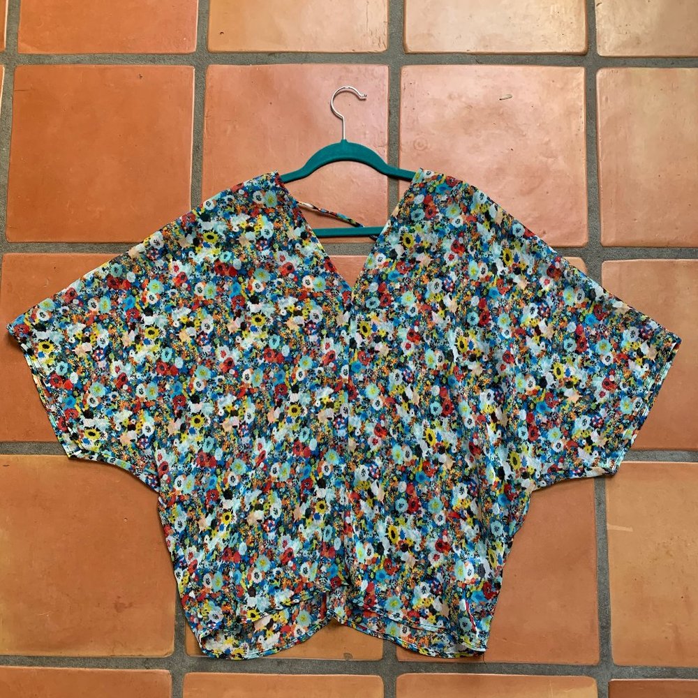 Kut from the Kloth Floral Print Shirt size M